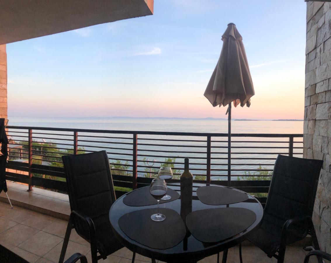 Dolce Vita Apartment Sveti Vlas Esterno foto