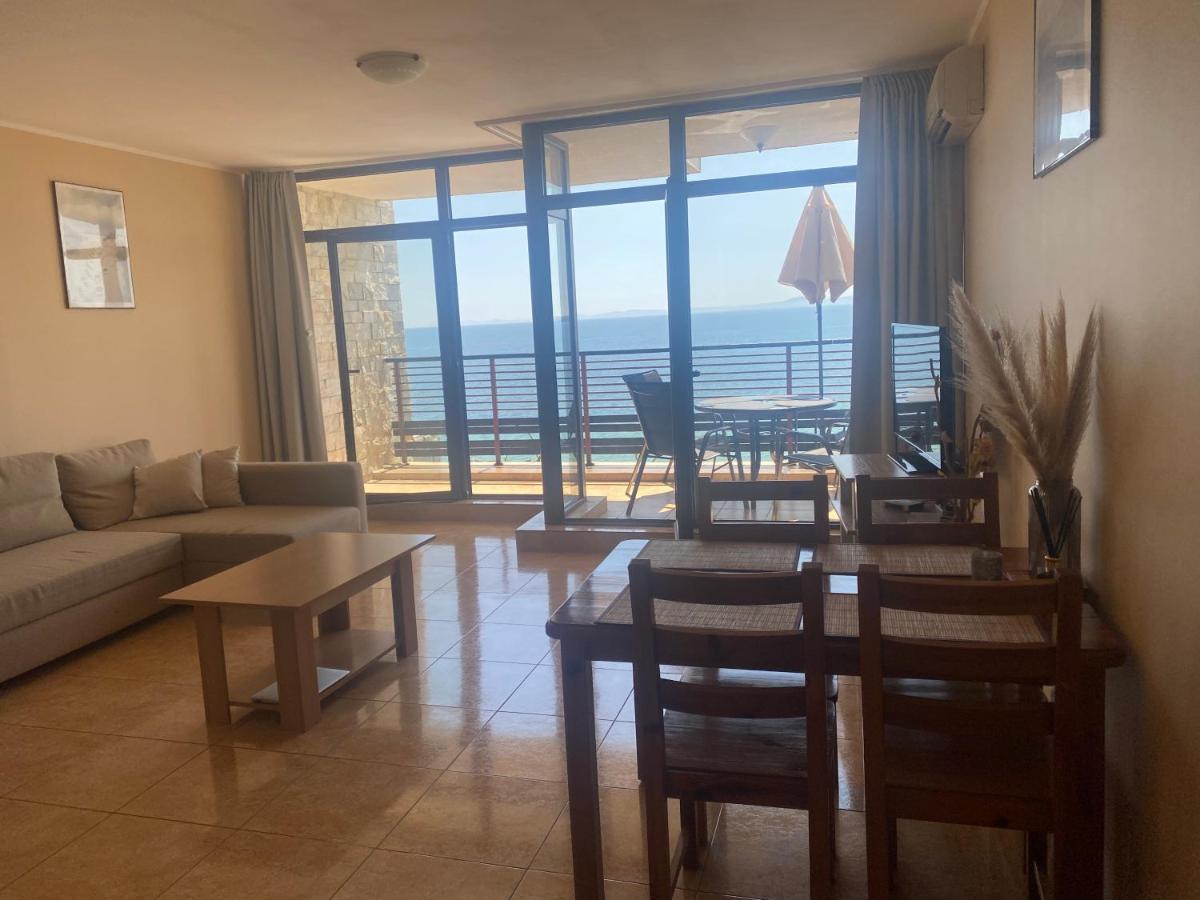 Dolce Vita Apartment Sveti Vlas Esterno foto