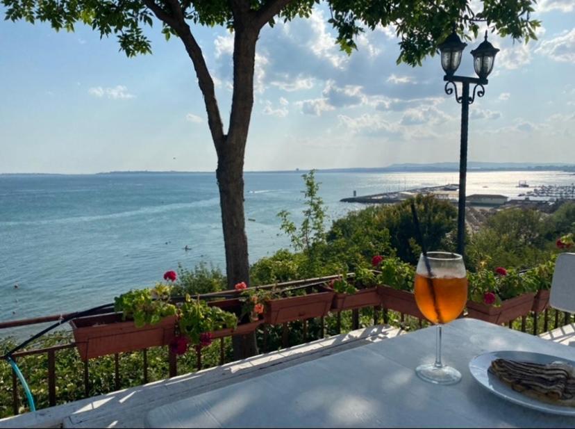 Dolce Vita Apartment Sveti Vlas Esterno foto