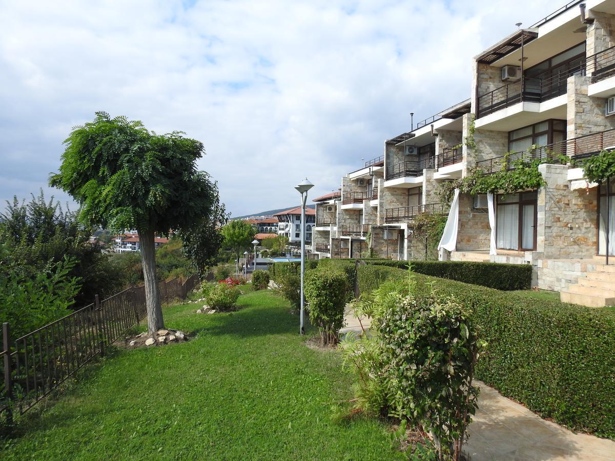 Dolce Vita Apartment Sveti Vlas Esterno foto